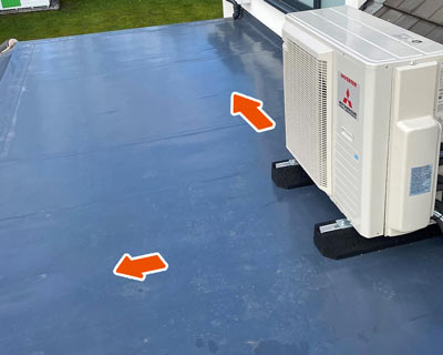 Genoeg afstand van de airco buitenunit tot de dakrand bij een plat dak